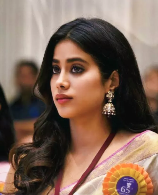 Janhvi Kapoor Looks Like A Mirror Image Of Her Late Mother, Sridevi